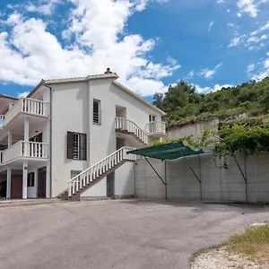Katarina , Trogir Chorwacja