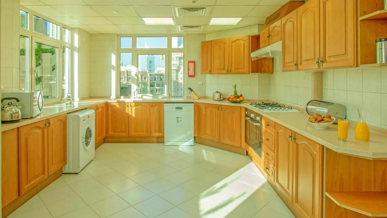 דובאי Roda Al Murooj Residences 0*,