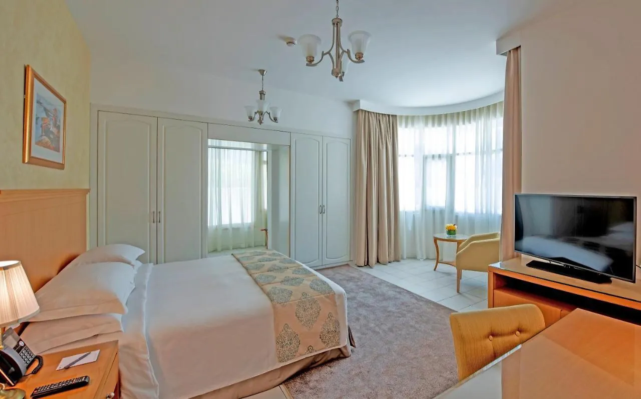 Roda Al Murooj Residences Dubái 0*,